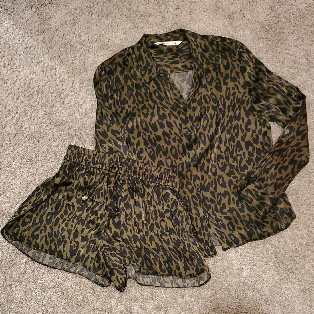 Zara Green and Black Leopard Print Top And Short